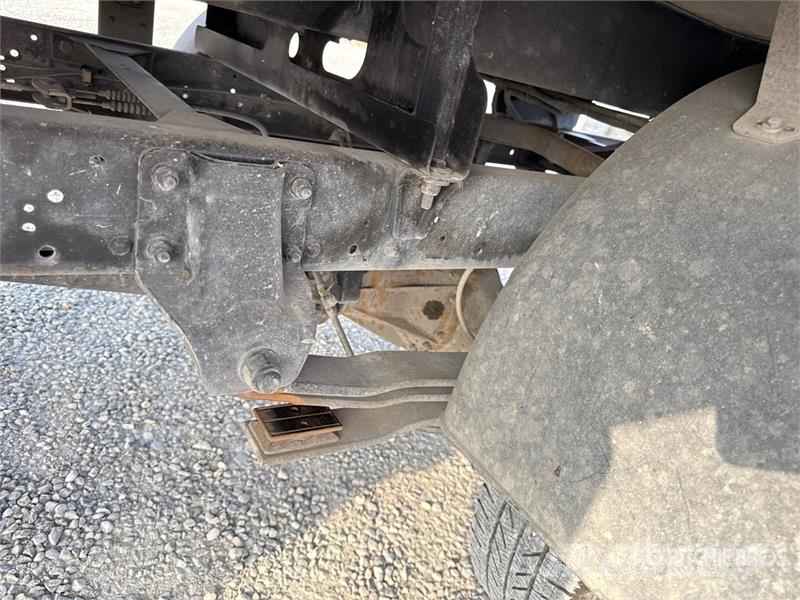 Nissan PNT205 NHD 18.1 m on Nissan Cabstar 35.12 Bucket T 트럭 탑재 고소작업대