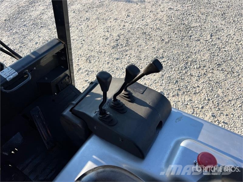 Nissan Q02L25CU 2500 kg Electric Forklift バッテリーフォークリフト