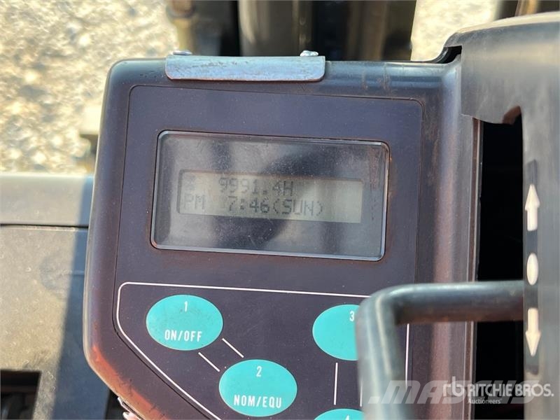 Nissan Q02L25CU 2500 kg Electric Forklift バッテリーフォークリフト