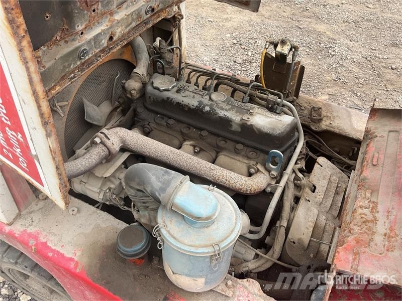 Nissan QF01A15U 1500 kg Forklift (Inoperable) شاحنات ذات رافعات شوكية - أخرى