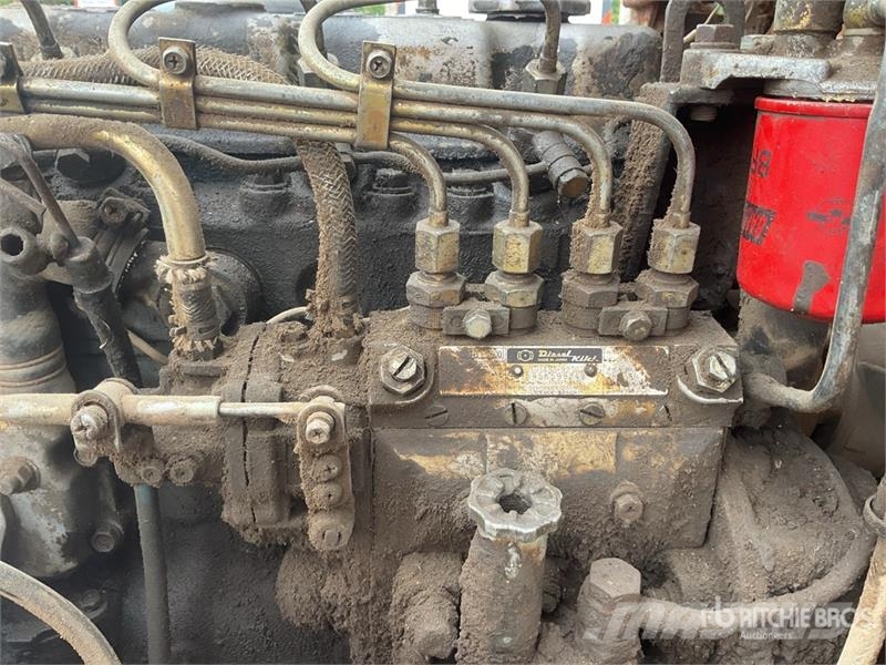 Nissan QF01A15U 1500 kg Forklift (Inoperable) شاحنات ذات رافعات شوكية - أخرى