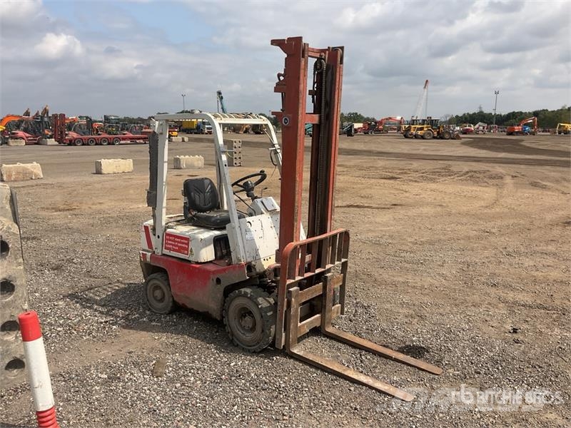 Nissan QF01A15U 1500 kg Forklift (Inoperable) شاحنات ذات رافعات شوكية - أخرى