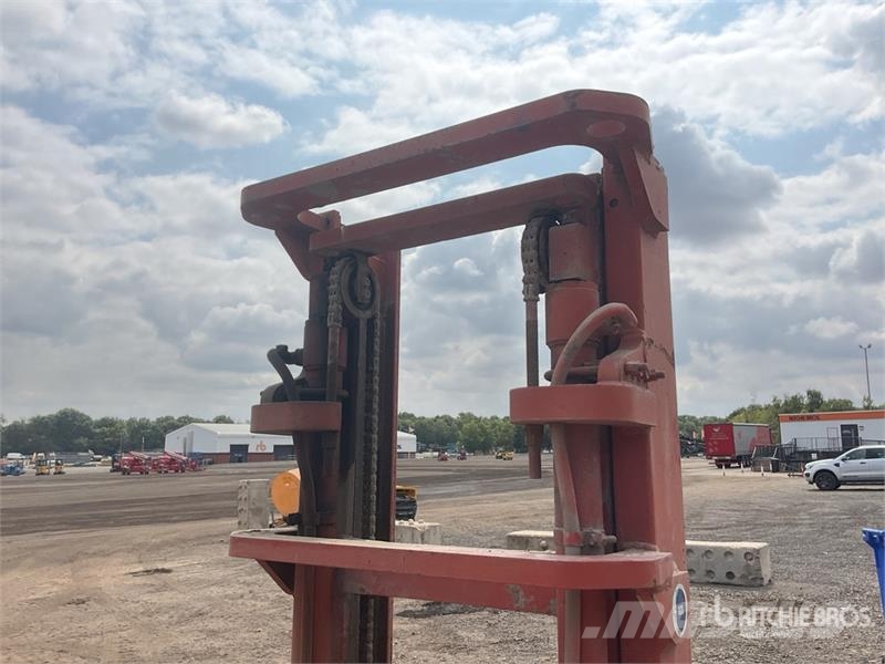 Nissan QF01A15U 1500 kg Forklift (Inoperable) شاحنات ذات رافعات شوكية - أخرى