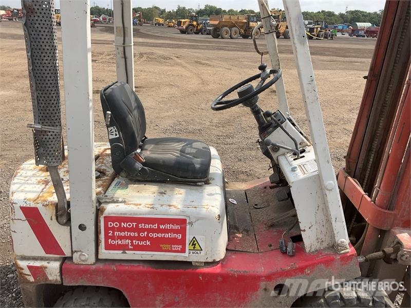 Nissan QF01A15U 1500 kg Forklift (Inoperable) شاحنات ذات رافعات شوكية - أخرى