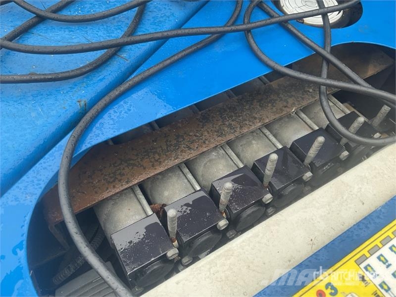 Nissan Socage 20TJ 19.7 m on Nissan NT400 4x2 Bucket Truc Auto hoogwerkers