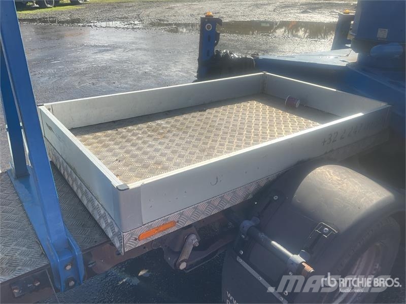 Nissan Socage 20TJ 19.7 m on Nissan NT400 4x2 Bucket Truc Camion nacelle