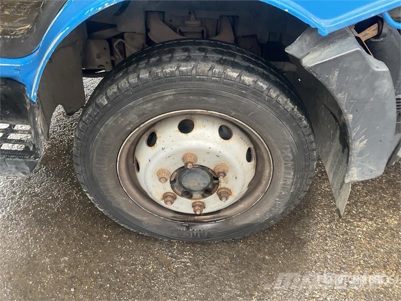 Nissan Socage 20TJ 19.7 m on Nissan NT400 4x2 Bucket Truc Auto hoogwerkers