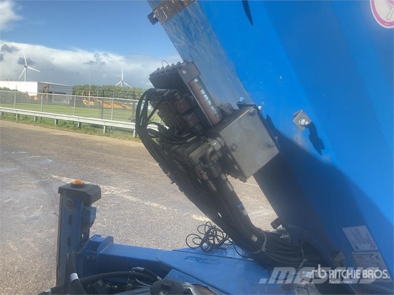 Nissan Socage 20TJ 19.7 m on Nissan NT400 4x2 Bucket Truc Camion nacelle