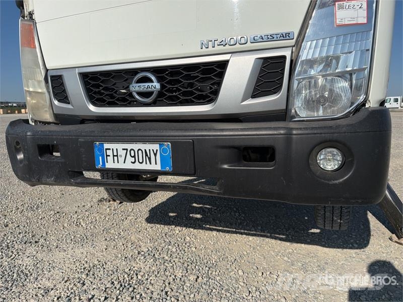 Nissan Socage DA320 19 m on Nissan NT400 Bucket Truck Autoplošiny