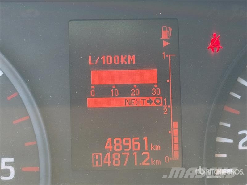 Nissan Socage DA320 19 m on Nissan NT400 Bucket Truck Autoplošiny