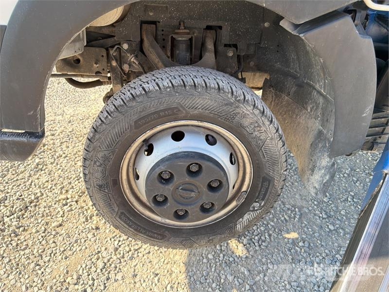 Nissan Socage DA320 19 m on Nissan NT400 Bucket Truck Autoplošiny