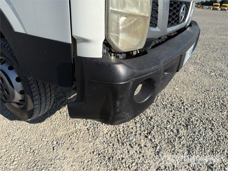Nissan Socage DA320 19 m on Nissan NT400 Bucket Truck Autoplošiny