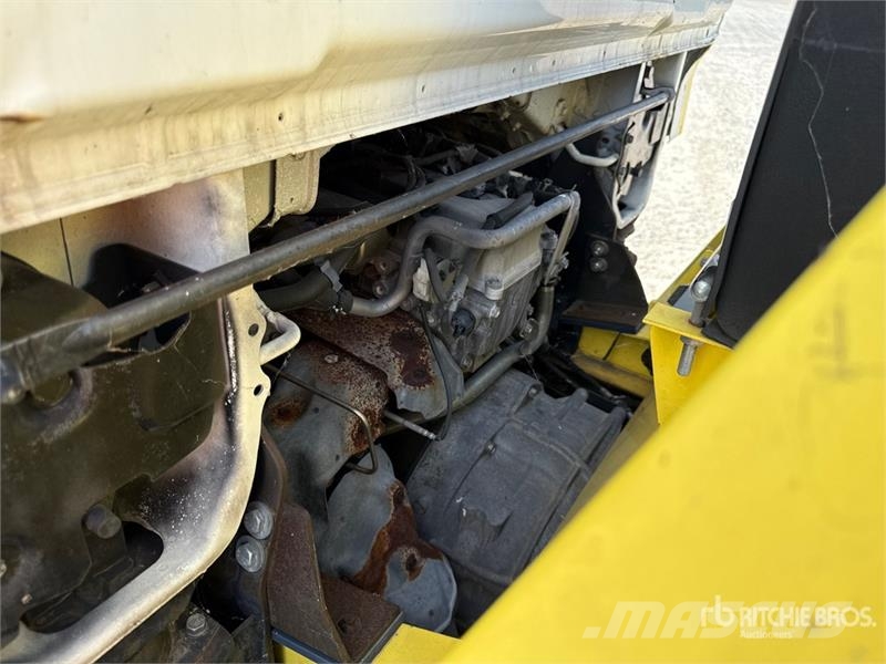 Nissan Socage DA320 20 m on Nissan Cabstar 35.12 Bucket T Avtokošare