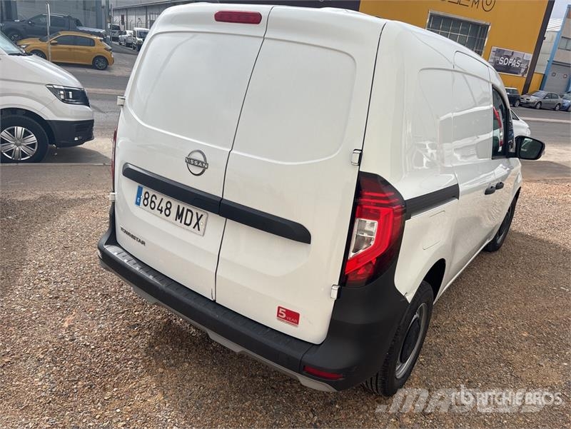 Nissan Townstar Cargo Van Kaubikud