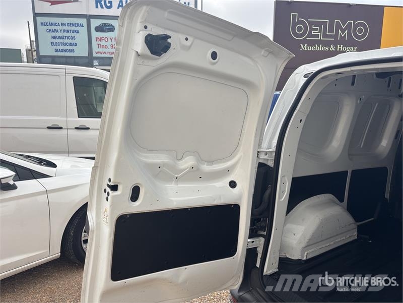Nissan Townstar Cargo Van Kaubikud