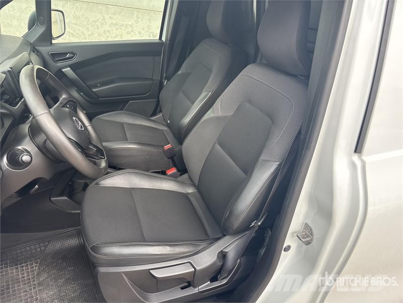 Nissan Townstar Cargo Van Kaubikud