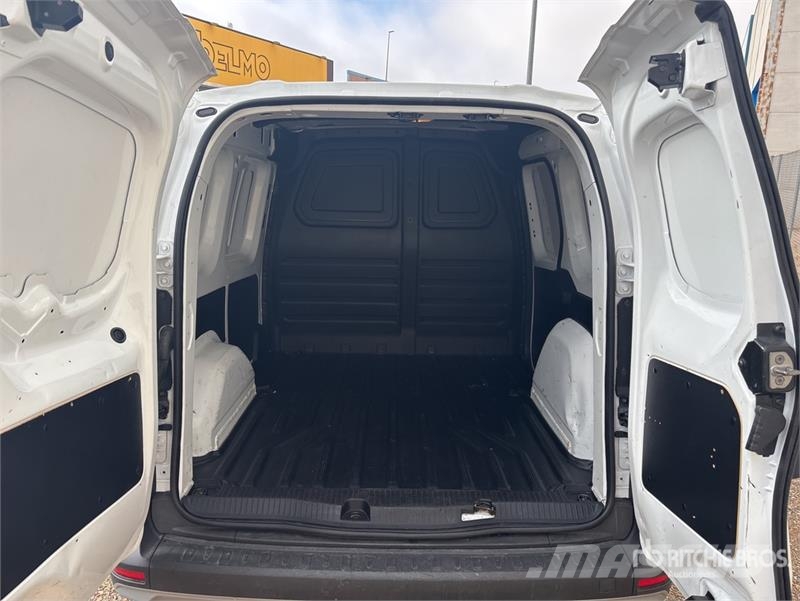 Nissan Townstar Cargo Van Kaubikud