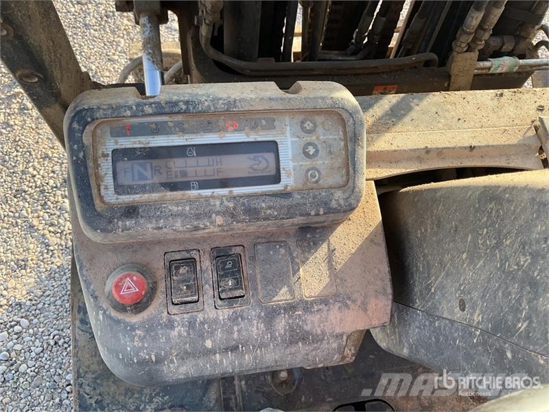 Nissan Y1D2A25Q Forklift Περονοφόρα ανυψωτικά κλαρκ - άλλα