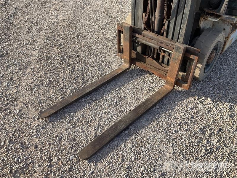 Nissan Y1D2A25Q Forklift Περονοφόρα ανυψωτικά κλαρκ - άλλα