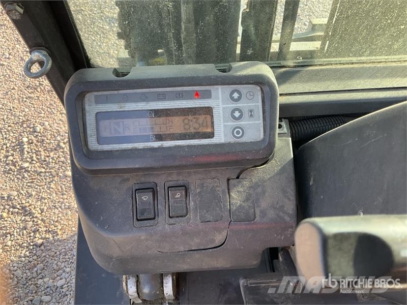 Nissan Y1D2A25Q Forklift Περονοφόρα ανυψωτικά κλαρκ - άλλα