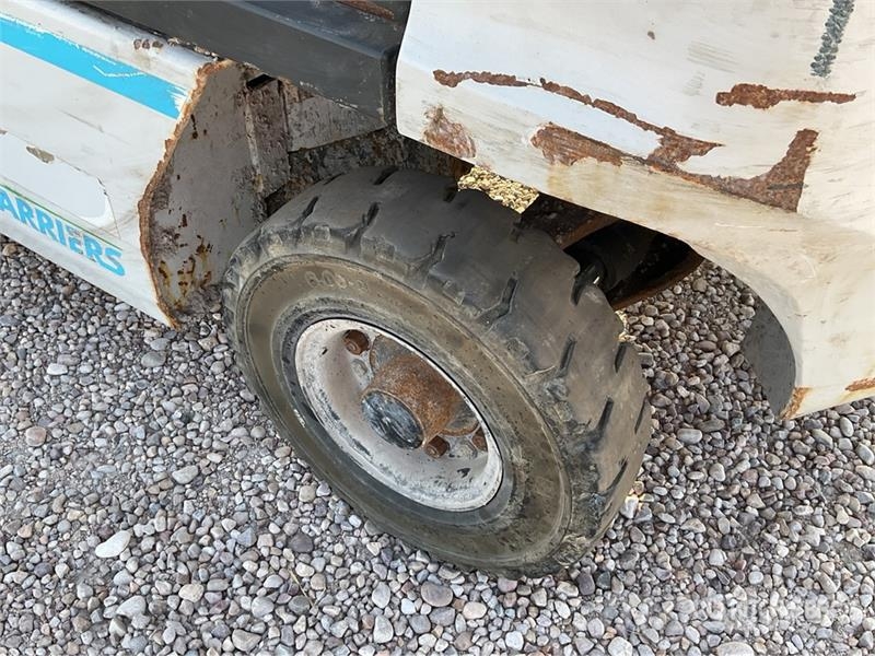 Nissan Y1D2A25Q Forklift Περονοφόρα ανυψωτικά κλαρκ - άλλα