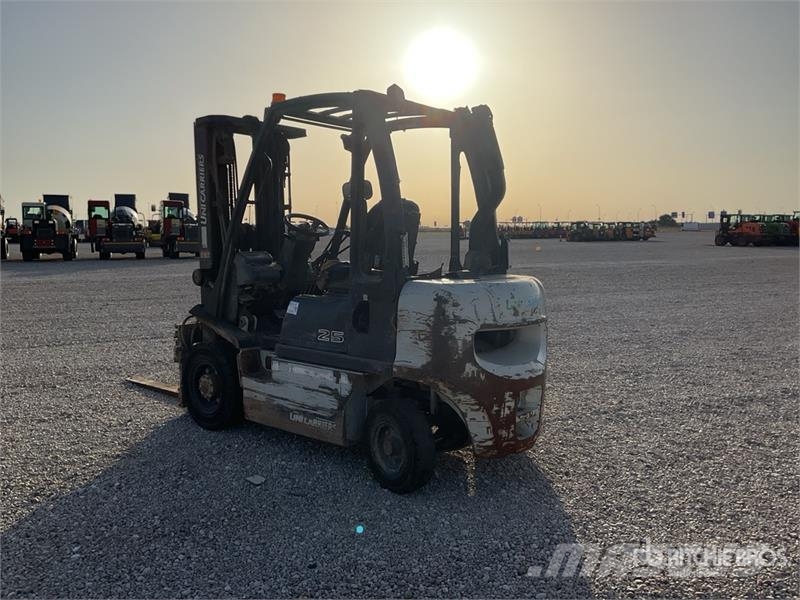 Nissan Y1D2A25Q Forklift Περονοφόρα ανυψωτικά κλαρκ - άλλα