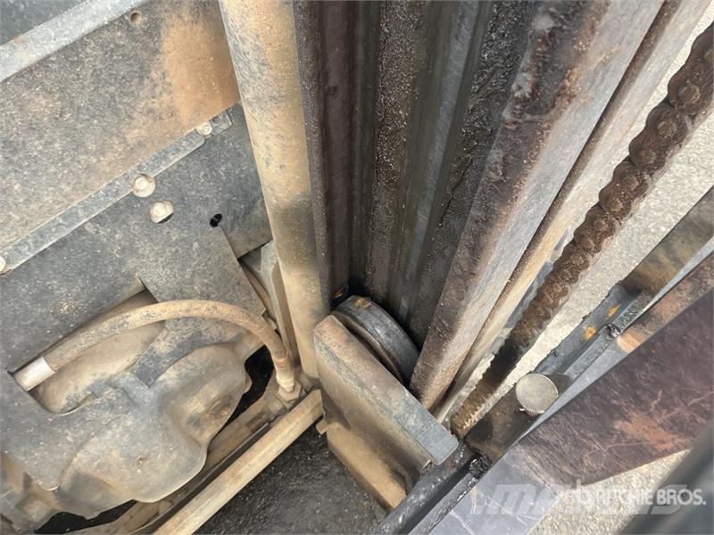 Nissan YG1D2A30Q 3000 kg Forklift Gaffeltrucker - Annet