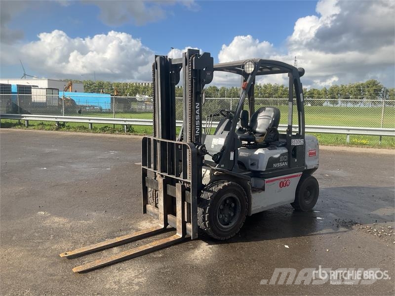 Nissan YG1D2A30Q 3000 kg Forklift Gaffeltrucker - Annet