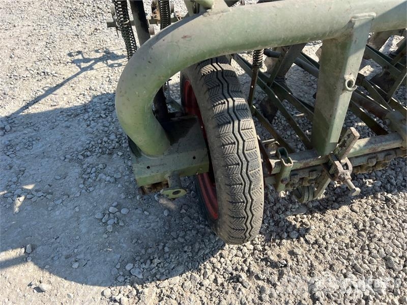 Nodet CH250 Seeder Mechanické secí stroje