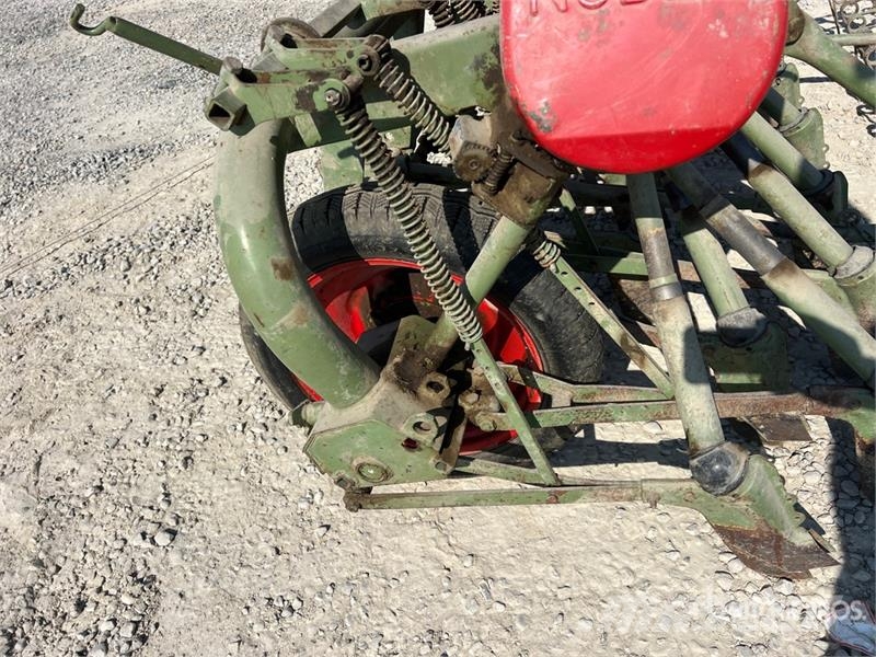 Nodet CH250 Seeder Mechanické secí stroje