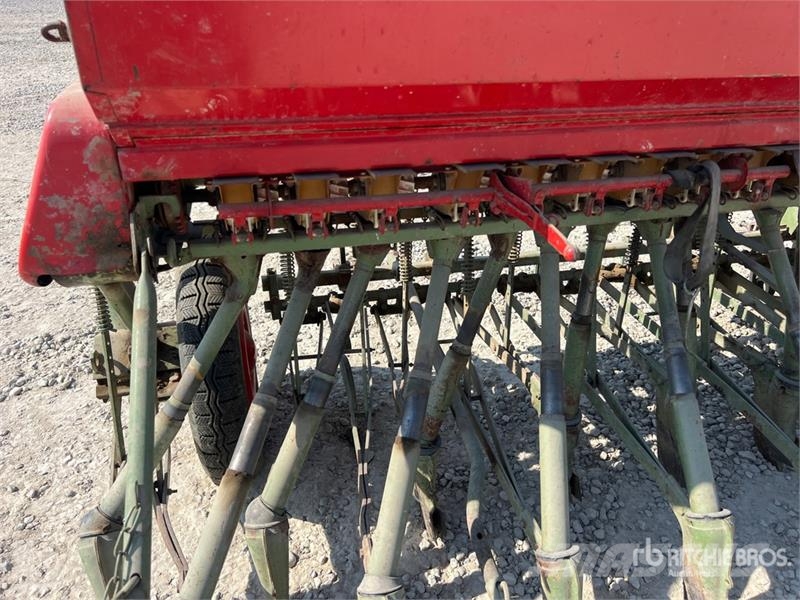 Nodet CH250 Seeder Mechanické secí stroje