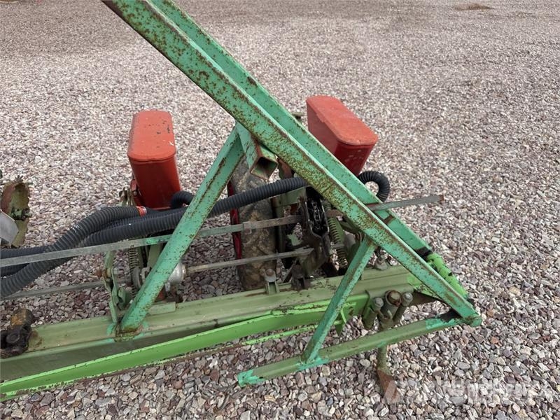 Nodet Gougis PN II 3-Point Hitch Semoir A Mais Seeder Perforatoare