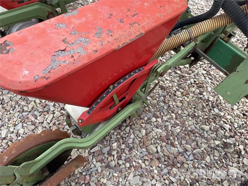Nodet Gougis PN II 3-Point Hitch Semoir A Mais Seeder Perforatoare