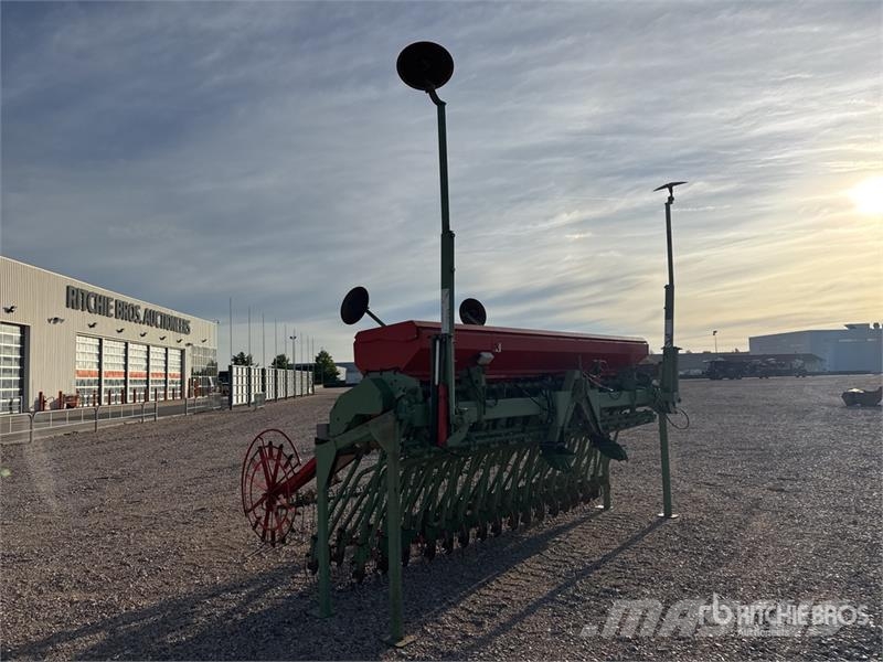 Nodet Logiseme M 4000 4100 mm 3-Point Semoir Seed Drill Perforatoare