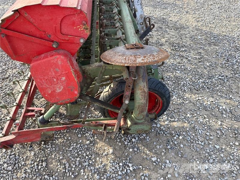 Nodet Seeder مثاقيب