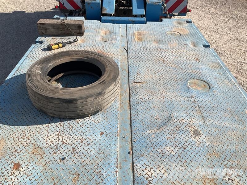 Nooteboom EURO 107 ton Quad/A Extendable with 3 Axle Dolly 3 低架裝載車