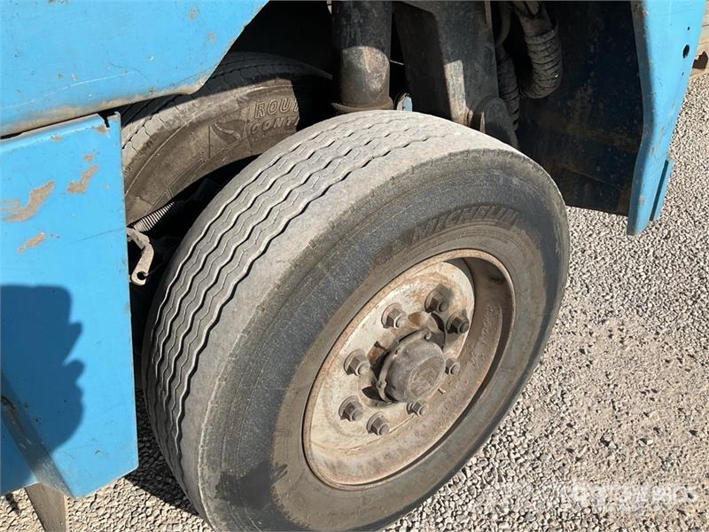 Nooteboom EURO 107 ton Quad/A Extendable with 3 Axle Dolly 3 低架裝載車
