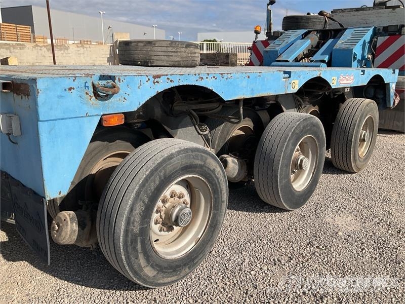 Nooteboom EURO 107 ton Quad/A Extendable with 3 Axle Dolly 3 低架裝載車
