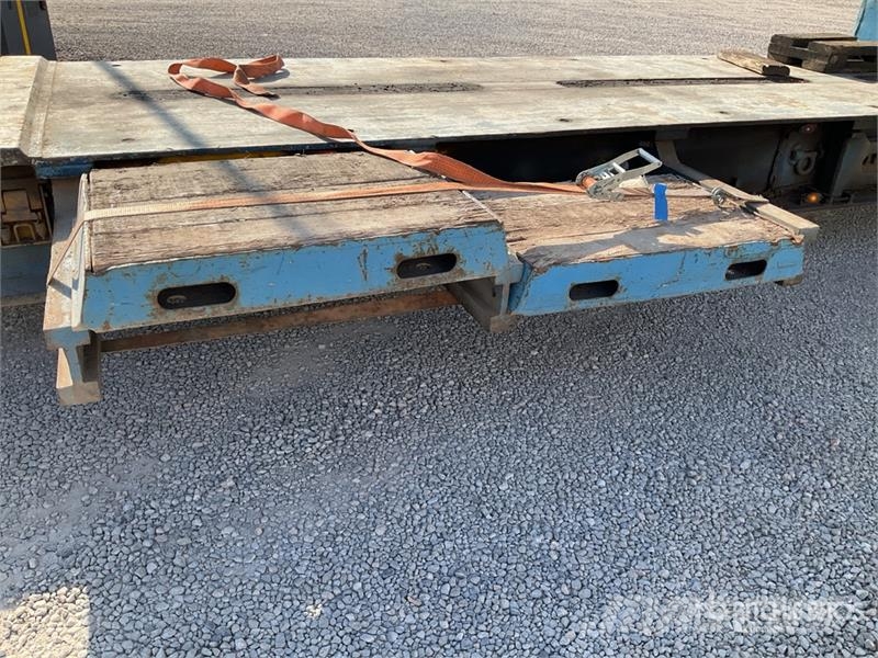 Nooteboom EURO 107 ton Quad/A Extendable with 3 Axle Dolly 3 低架裝載車