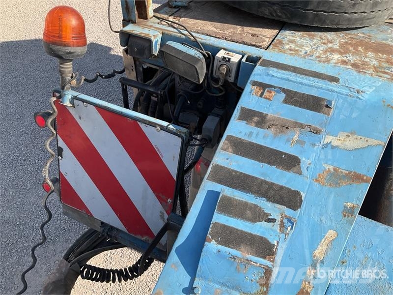 Nooteboom EURO 107 ton Quad/A Extendable with 3 Axle Dolly 3 低架裝載車