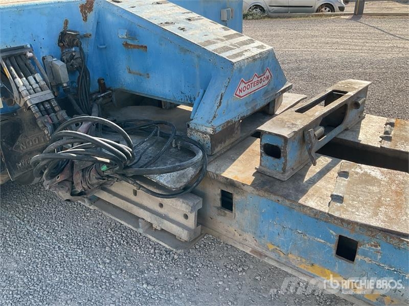 Nooteboom EURO 107 ton Quad/A Extendable with 3 Axle Dolly 3 低架裝載車