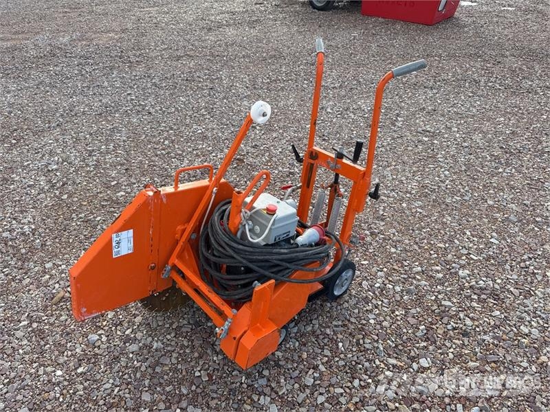 Norton CS75E Scie A Sol Electric Walk-Behind Saw Serrarias