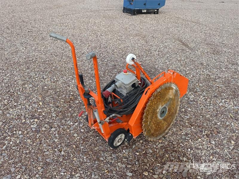 Norton CS75E Scie A Sol Electric Walk-Behind Saw Serrarias