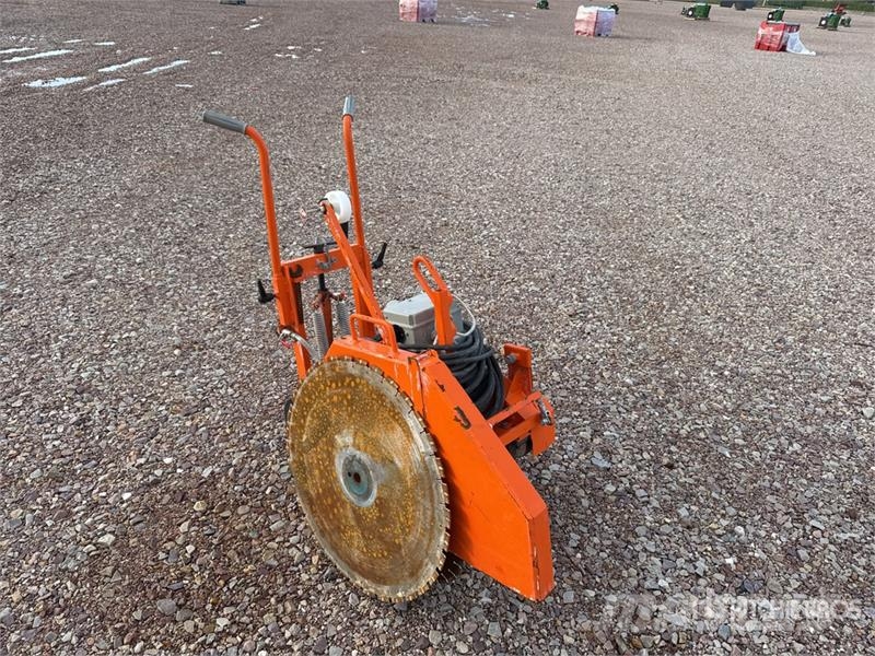 Norton CS75E Scie A Sol Electric Walk-Behind Saw Serrarias