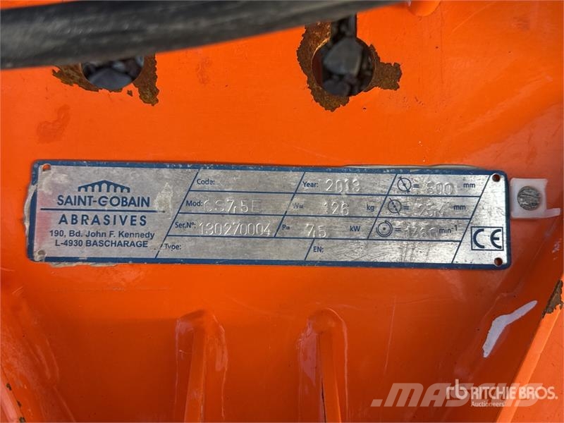 Norton CS75E Scie A Sol Electric Walk-Behind Saw Serrarias