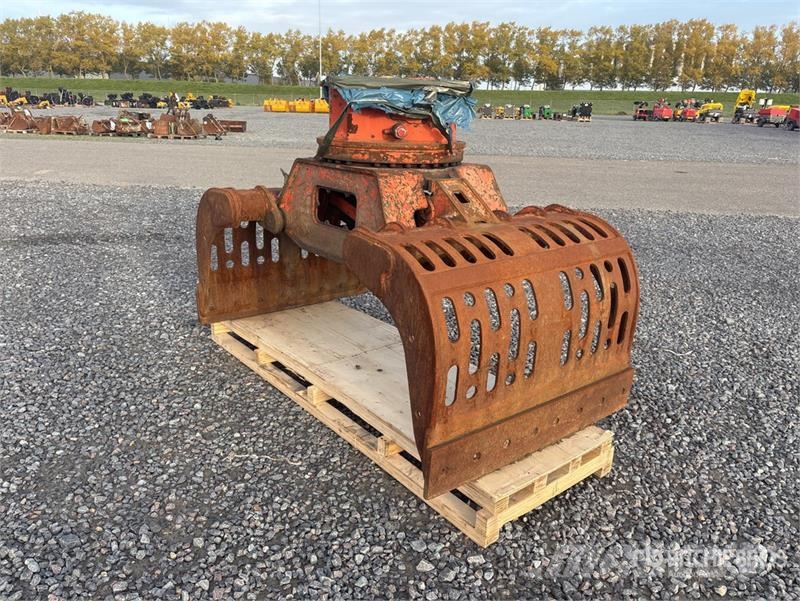 NPK DG20 Grapple Kourat