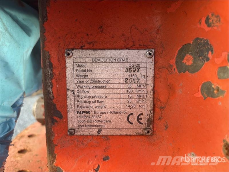 NPK DG20 Grapple Kourat