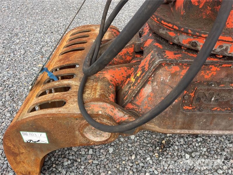 NPK DG20 Q/C Rotating Demolition Grapple Kourat