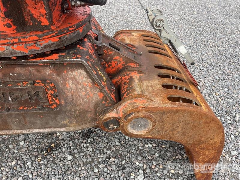 NPK DG20 Q/C Rotating Demolition Grapple Kourat