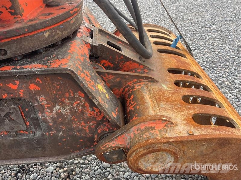 NPK DG20 Q/C Rotating Demolition Grapple Kourat